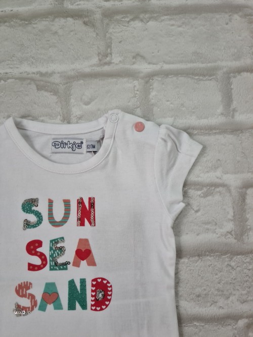 Tricou fete alb cu inscriptii