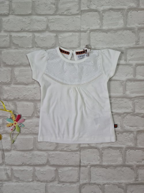 Tricou fete alb cu broderie pe piept